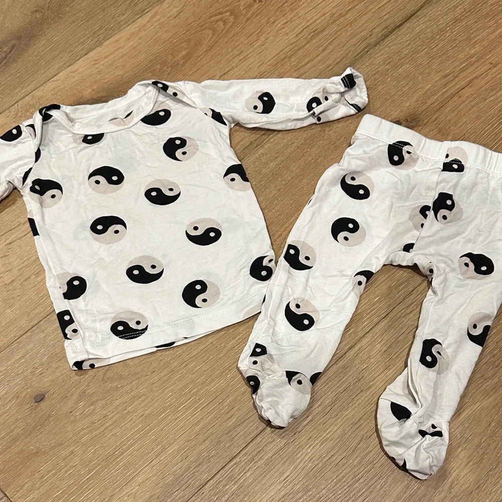 Kids Yin Yang Matching Set - Black and White - Picture 1 of 1